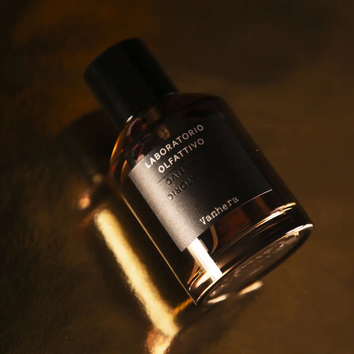 Vanhera | Laboratorio Olfattivo | Bloom Perfumery London